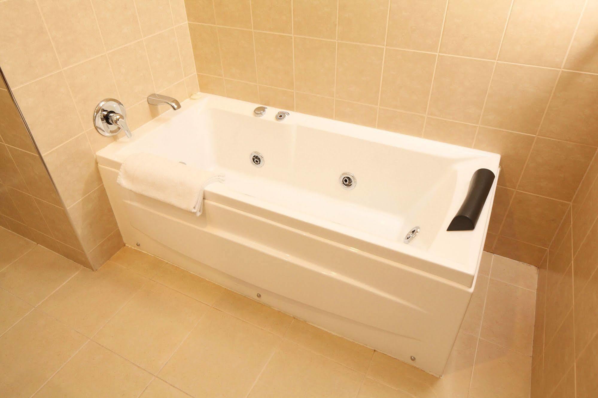 Alpha With Spa-bath Christchurch
